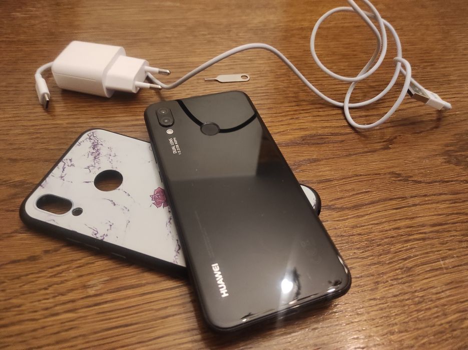 Huawei p20 lite 4/64GB, szkło na ekranie, oraz etui