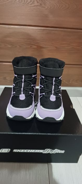 Черевики Skechers D'LITES