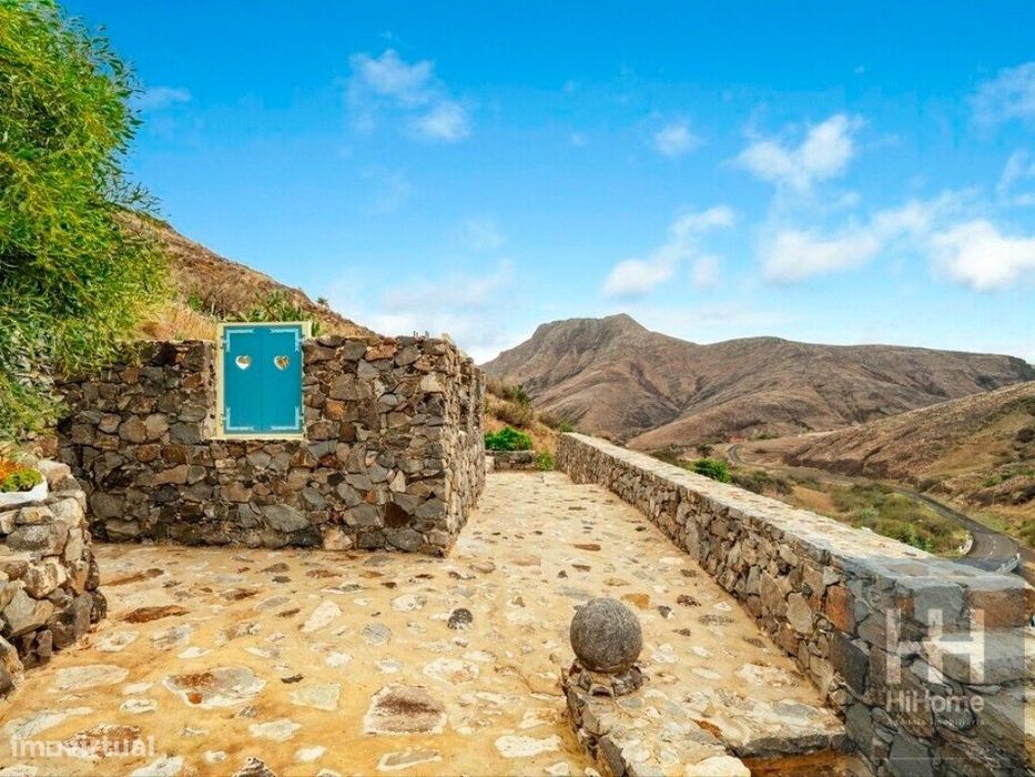 Um Refúgio Exclusivo no Coração da Natureza - Porto Santo