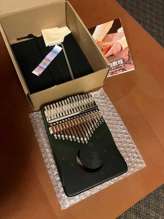 Kalimba 17 Klawiszowa Drewniana Zestaw z Etui - Instrument Przenośne