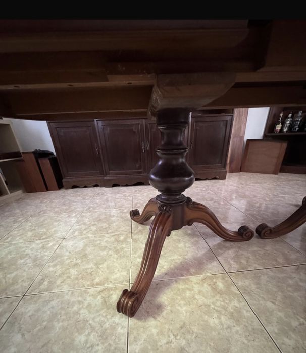 Mesa Madeira Extensivel Maciça com 6 cadeiras