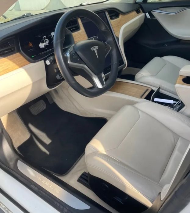 TESLA MODEL S 2018 VIN 5YJSA1E25JF286436 фото оголошення 8 з 13