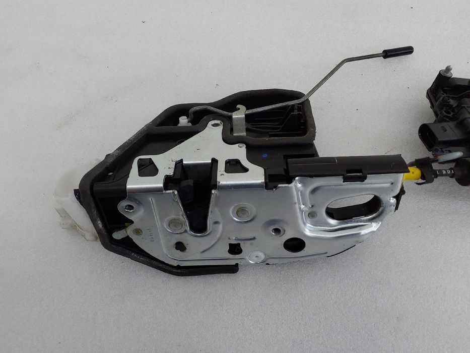 Fechadura / fecho porta frente esquerdo BMW X6 (E71, E72)