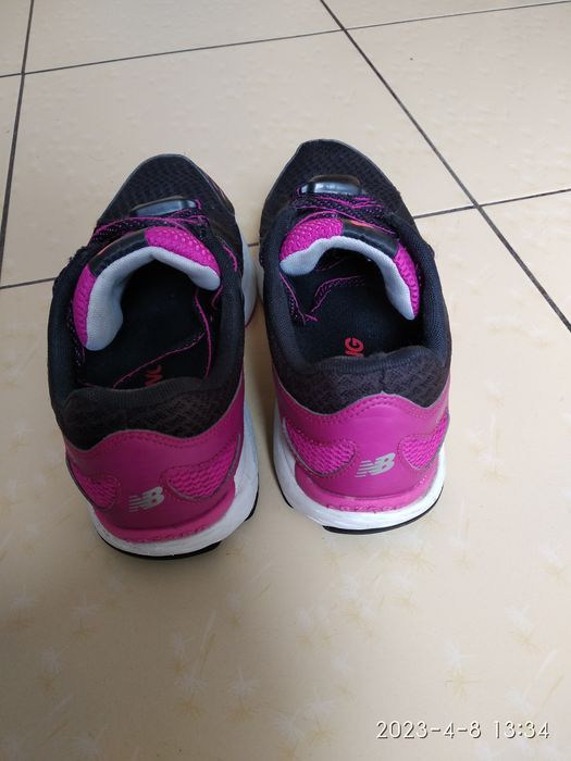 Кросівки Newbalance