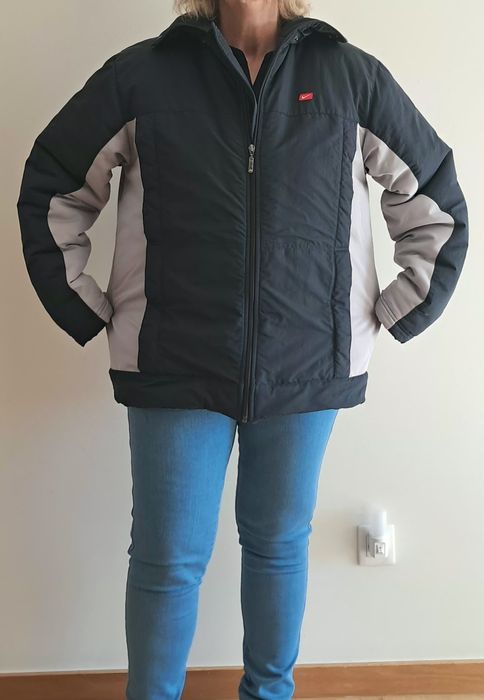 Blusão de inverno de homem na marca Nike