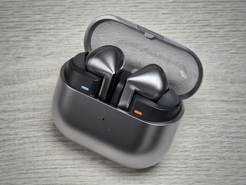 Бездротові навушники Samsung Galaxy Buds3 Pro Silver (SM-R630)
