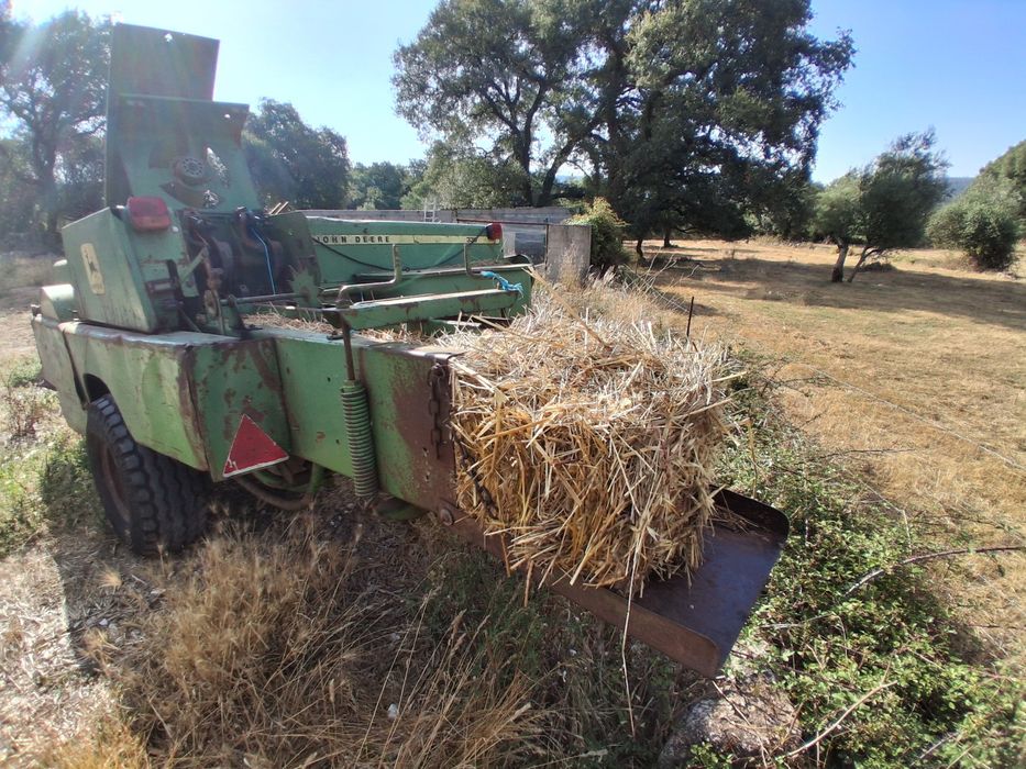 Enfardadeira john deere 336