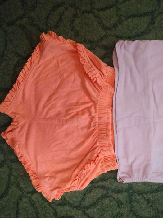 Футболочка и шортики на девочку 5-6 лет