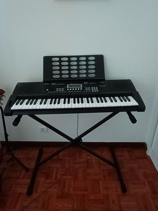Piano 61 teclas Startone Mk-300