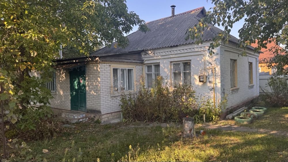 Земельна ділянка з будинком в смт.Баришівка