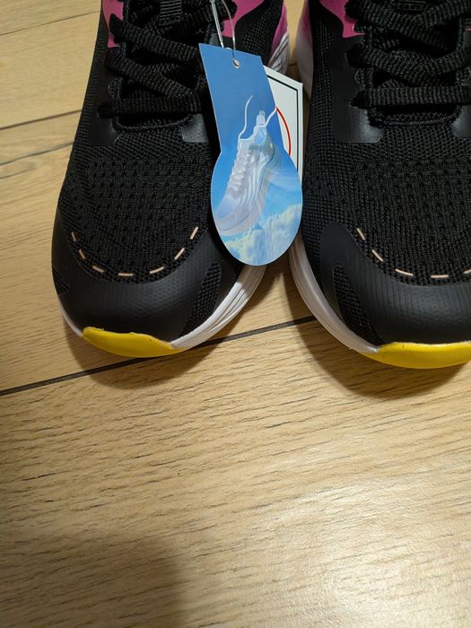 Nowe pantofle sneakersy sportowe turystyczne 39/40