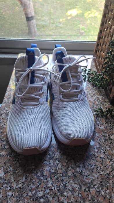 Tenis Adidas Racer TR23