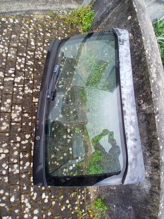 Tampa de mala motor limpa vidros BMW 5 Touring  E34