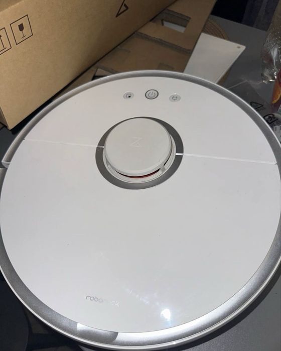 робот пылесос Roborock s5