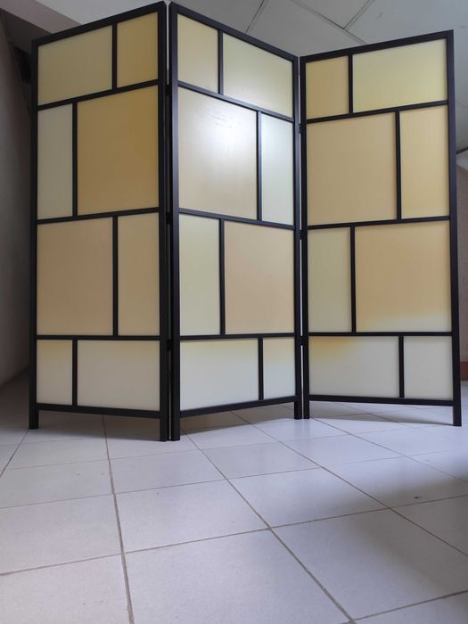 Biombo IKEA preto