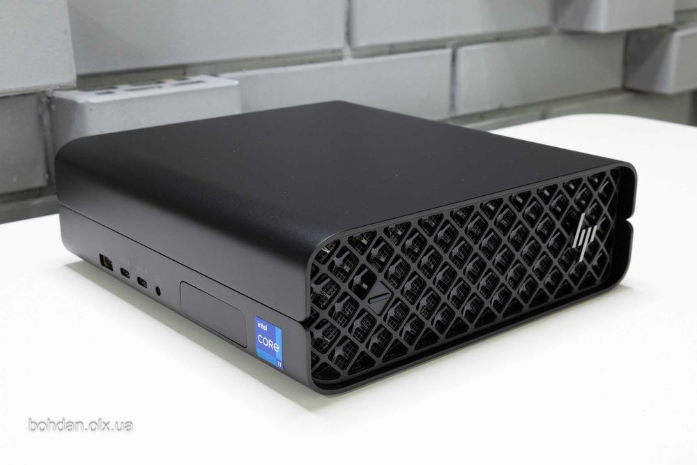 HP Z2 Mini G9 i9-13900 32GB 1TB T400-4GB WiFi W11P