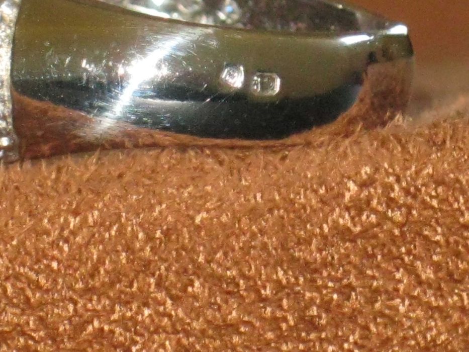 Anel Prata Maciça de Lei 925`/.. C/Contraste