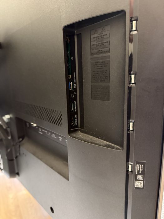 Philips 8804 TV 4K z dźwiękiem Bowers & Wilkins Android