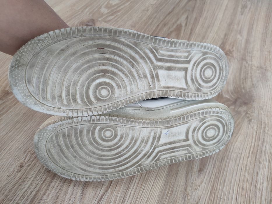 Buty sportowe niby Nike airforce 42
