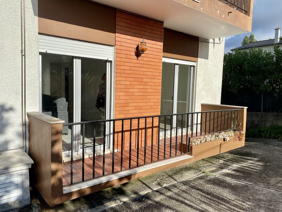 Arrenda-se T2 renovado no Vidigal