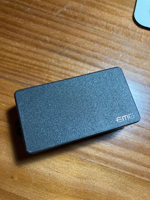 Pickup EMG 81 com cabos