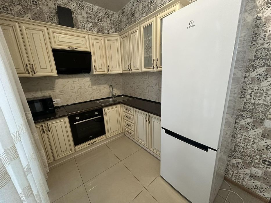 Оренда 2-х кімнатної квартири ЖК Театральний