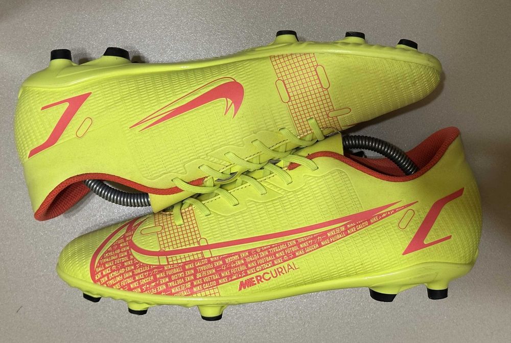 Бутсы Nike Mercurial VAPOR 14 FG/MG р-р EUR-44,5/43