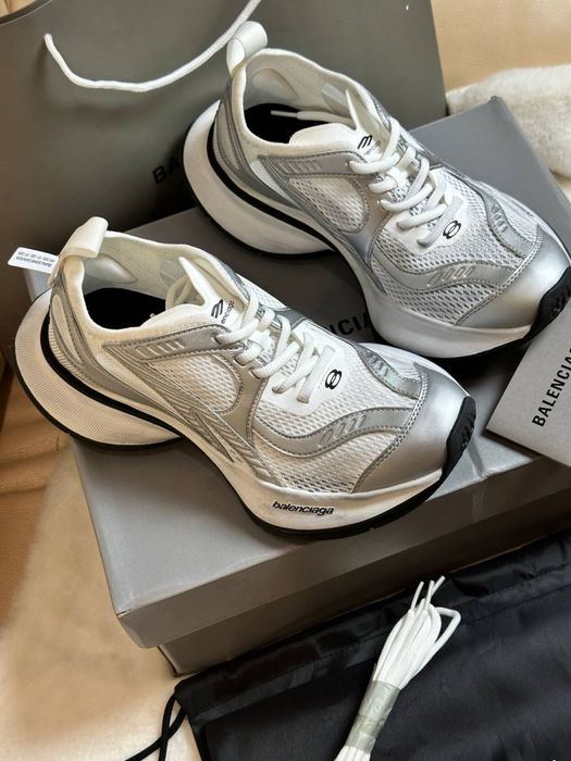 Кросівки Balenciaga Circuit чорні білі сірі кроссовки Баленсиага Баленсіага черные белые серые