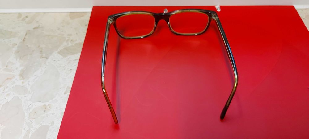 Okulary korekcyjne-oprawki.