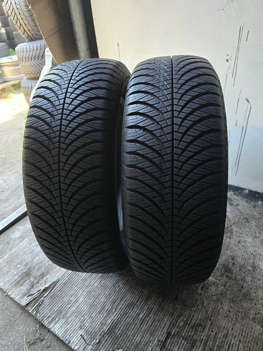 Sprzedam komplet zimowych opon pirelli 195/55 R16 6mm