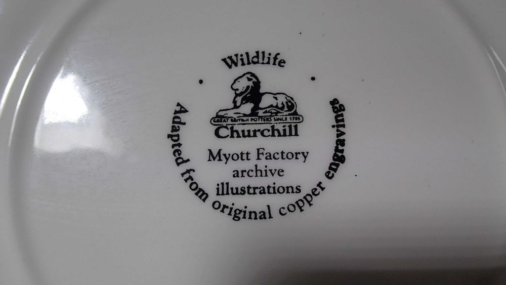 Prato  em cerâmica Inglesa " CHURCHILL"