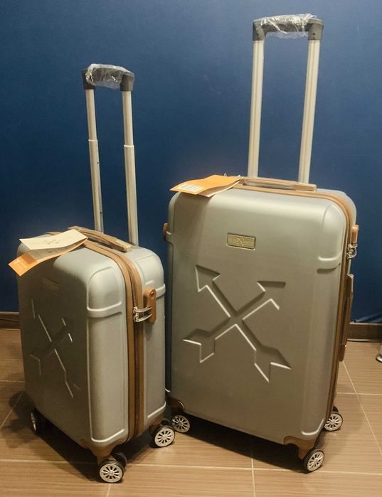 Валіза дорожня Dutch Arrows пластік чемодан