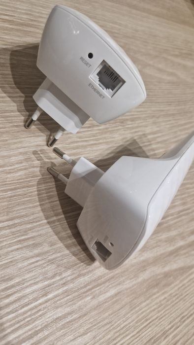 2x Extensores de  sinal Wifi
