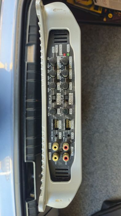 Amplificador Blaupunkt