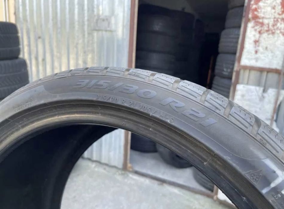 2 opony Pirelli 315 30 r.21, 2017, 7 mm