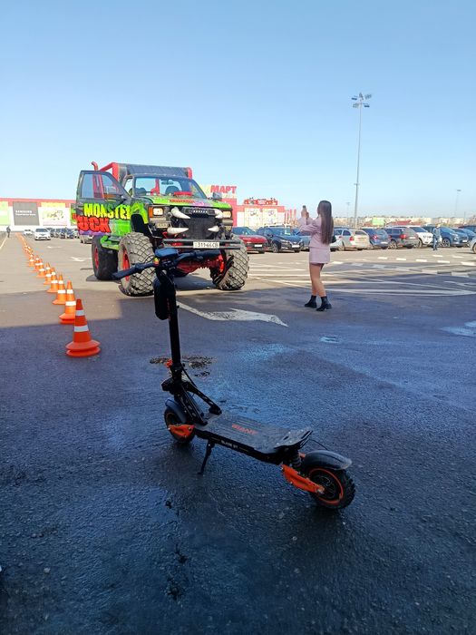Электросамокат GIANT Blade GT Pro