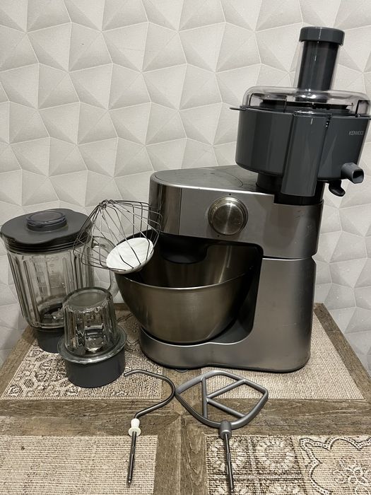 Кухоний комбаїн Kenwood km 28