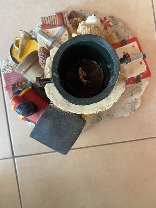 Suporte decorativo para arvore de natal (com rachadura)