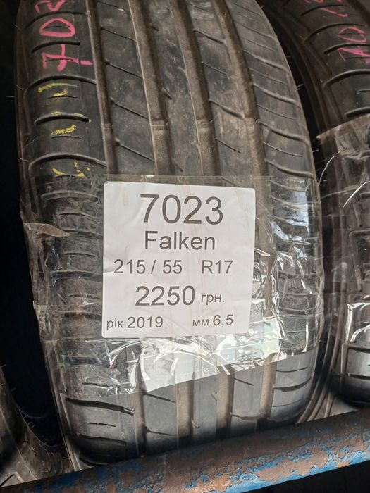 Продам летние шини 215/55 r17