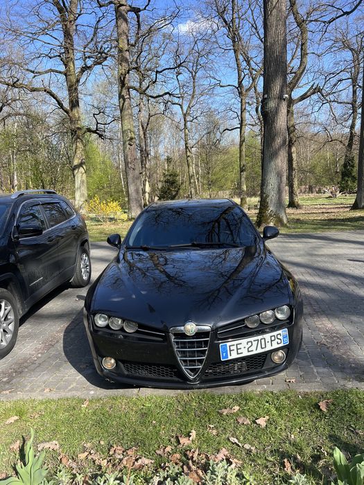 Машина на французьких номерах