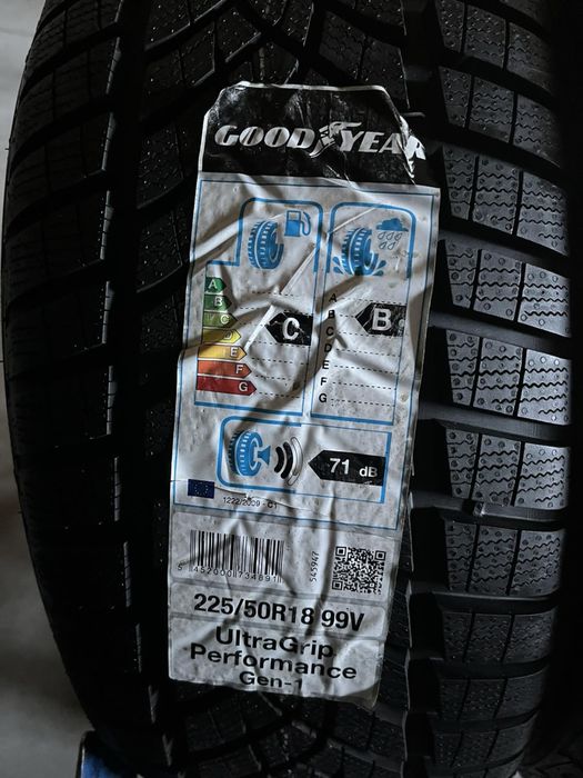 225/50/18 R18 Goodyear Ultra Grip Perfomance GEN1 4шт нові зима
