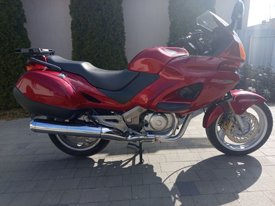 Honda NT 650 Deauville