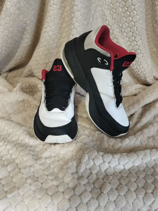 Продам красовки 36