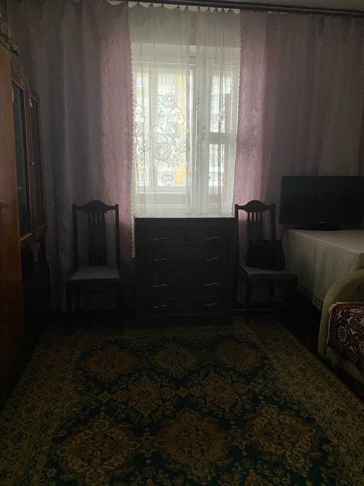 Довгострокова оренда кімнати/бульвар Висоцького 6Б/Троєщина