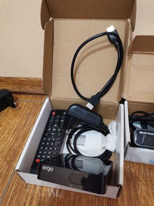 Тюнер Т2 приставка Т2 Ergo Romsat Uclan World Vision Trimax