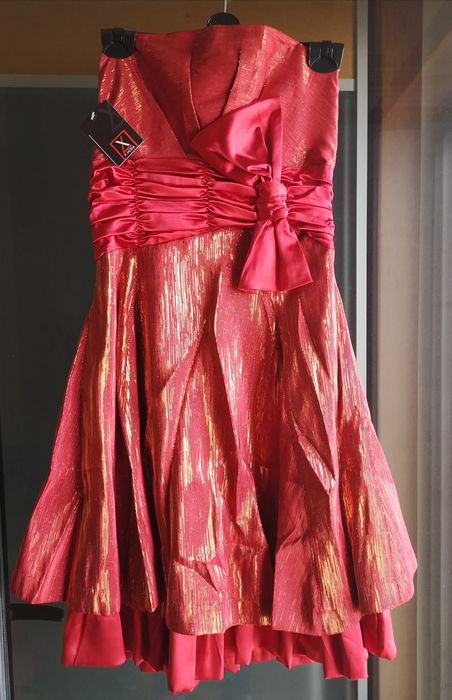Vestido de cerimónia vermelho, curto, novo, S
