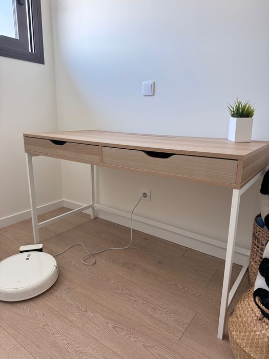 Secretaria nova 132x58cm