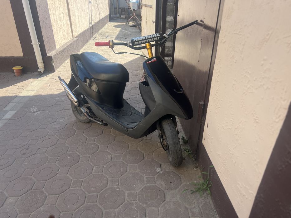 Продам скутер suzuki lets 2