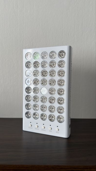 Panel LED do terapii światłem (red light therapy)