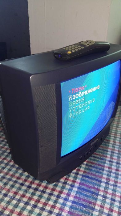 Продам телевизор SAMSUNG с пультом. Б/У . Отлично для Дачи.